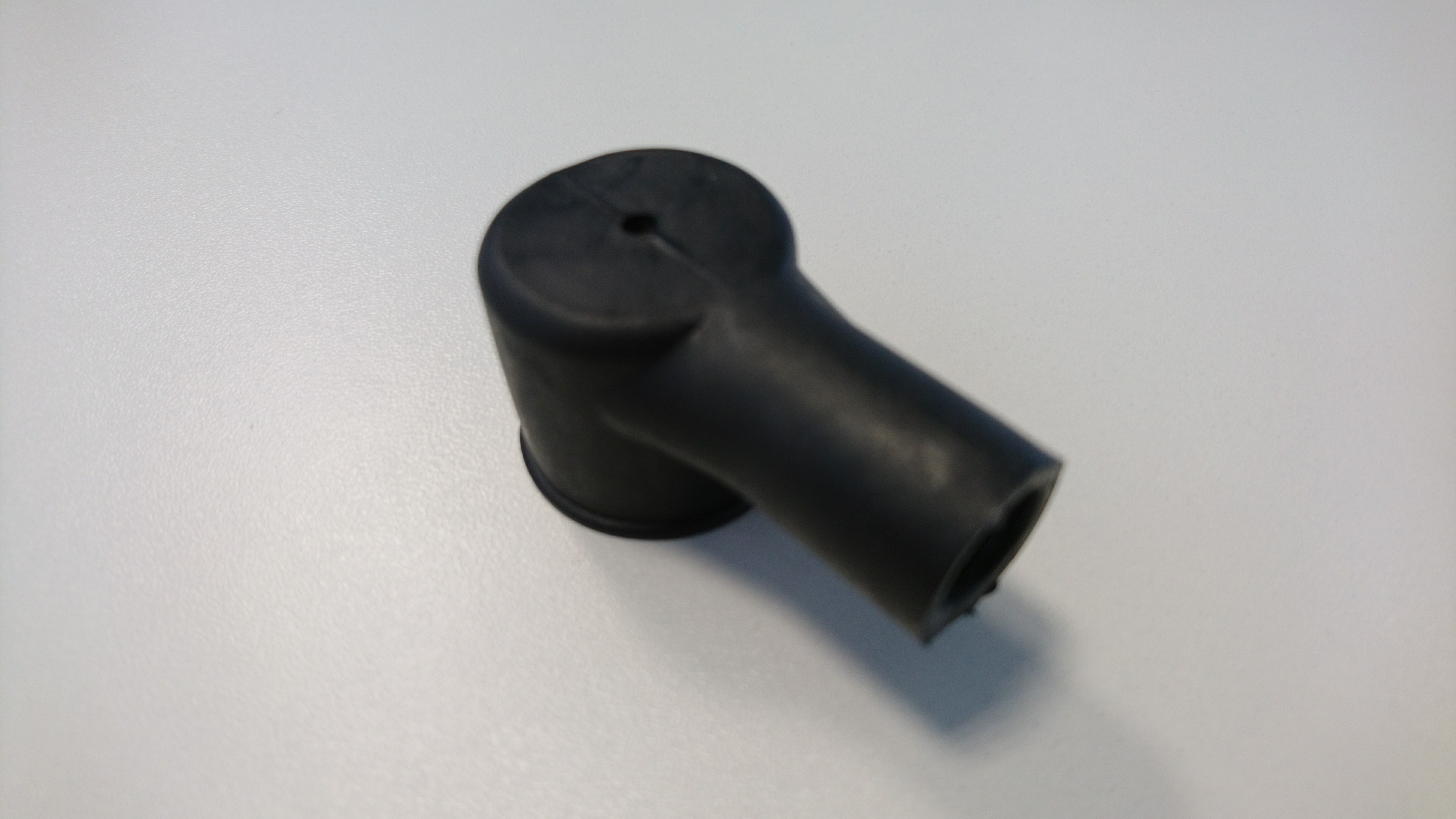 Polkappe schwarz für Kabelquerschnitte von 16-25mm²